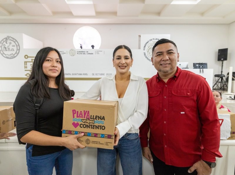 Estefanía Mercado entrega apoyos alimentarios a 1,500 familias en Playa del Carmen