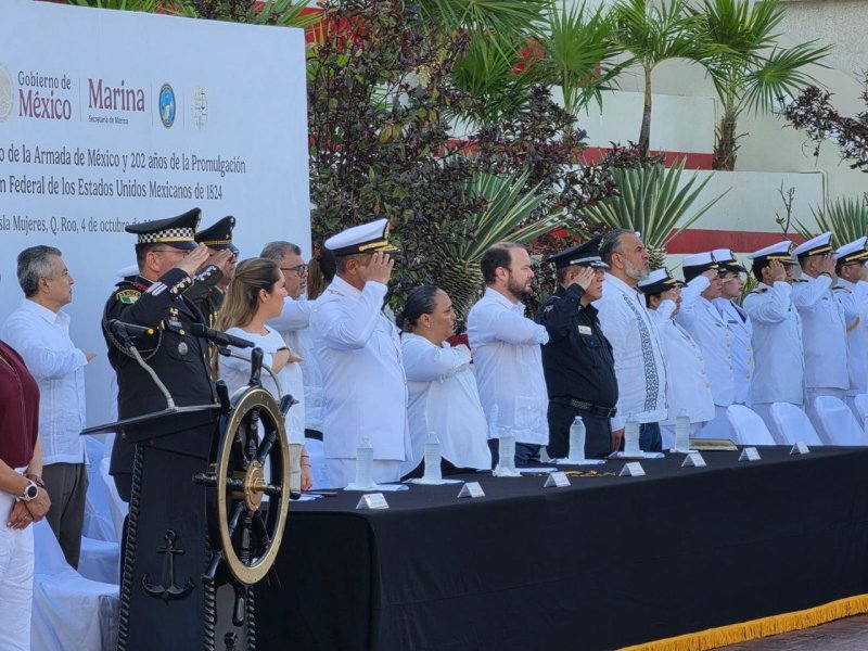 Gobierno de Quintana Roo reconoce legado histórico de la Armada