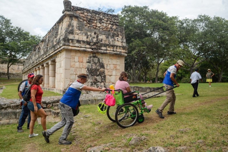 Guías reciben capacitación para turismo accesible en Yucatán