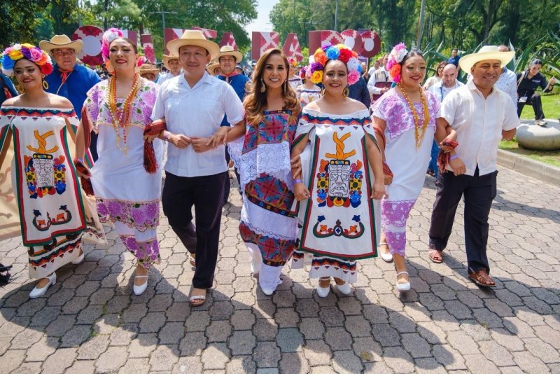 Quintana Roo celebra su cultura maya en Los Pinos